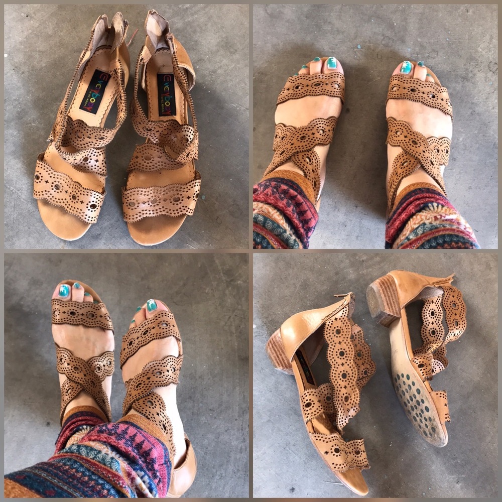 Everybody by B.Z moda sandals